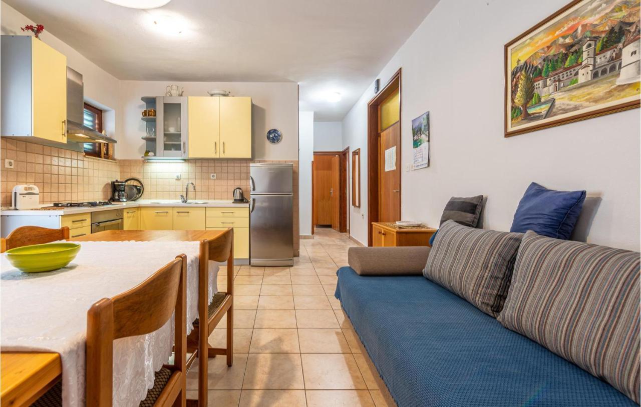 Stunning Apartment In Zadar With Wifi Luaran gambar