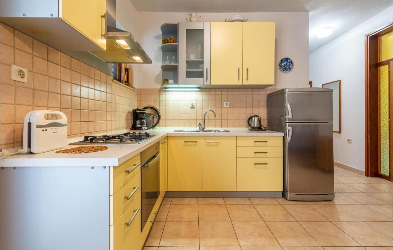Stunning Apartment In Zadar With Wifi Luaran gambar